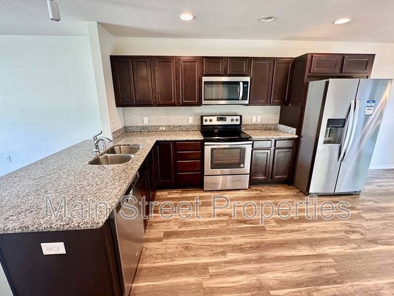 Townhouse for rent at 10493 River Birch Dr, Pensacola, FL 32534