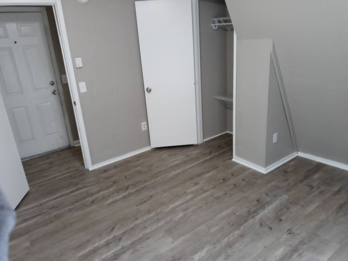 Apartment for rent at 183 Pearl St, Rochester, NY 14607