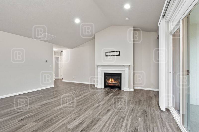 Apartment for rent at 17020 E Knox Lane, Greenacres, WA 99016