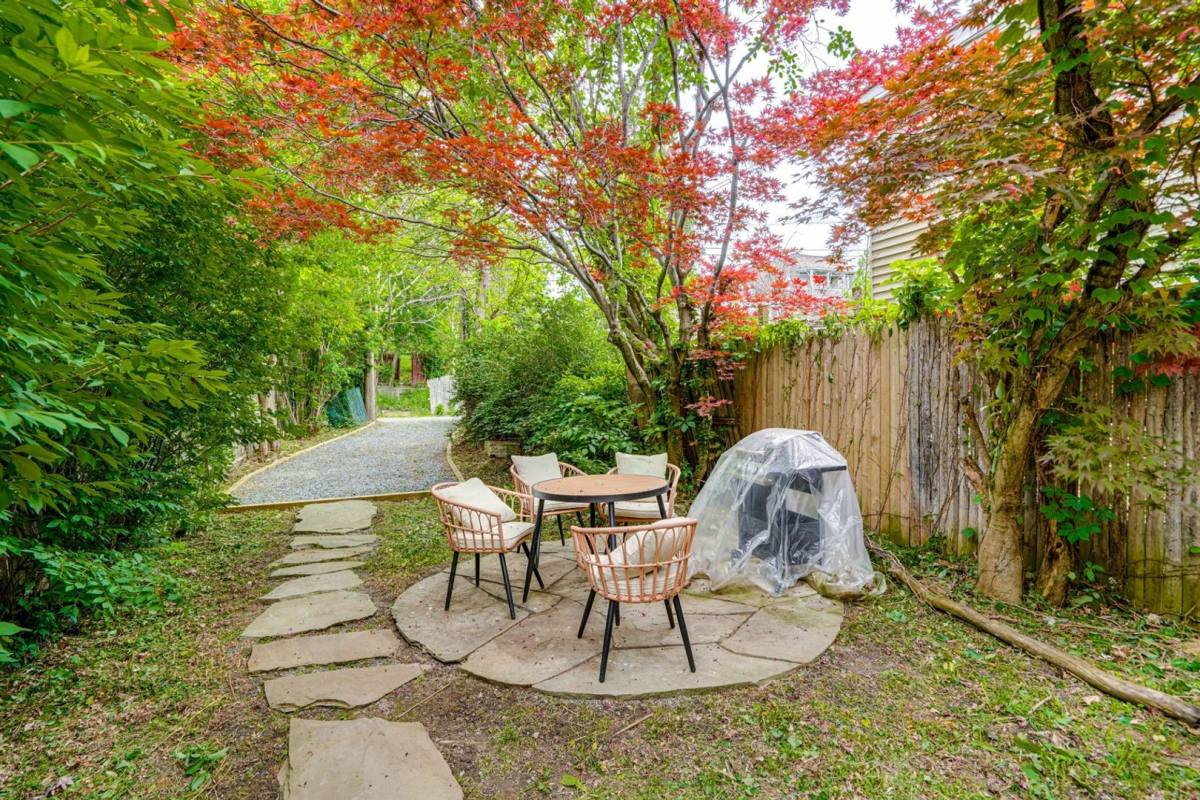 Apartment for rent at 442 Columbia St, Hudson, NY 12534