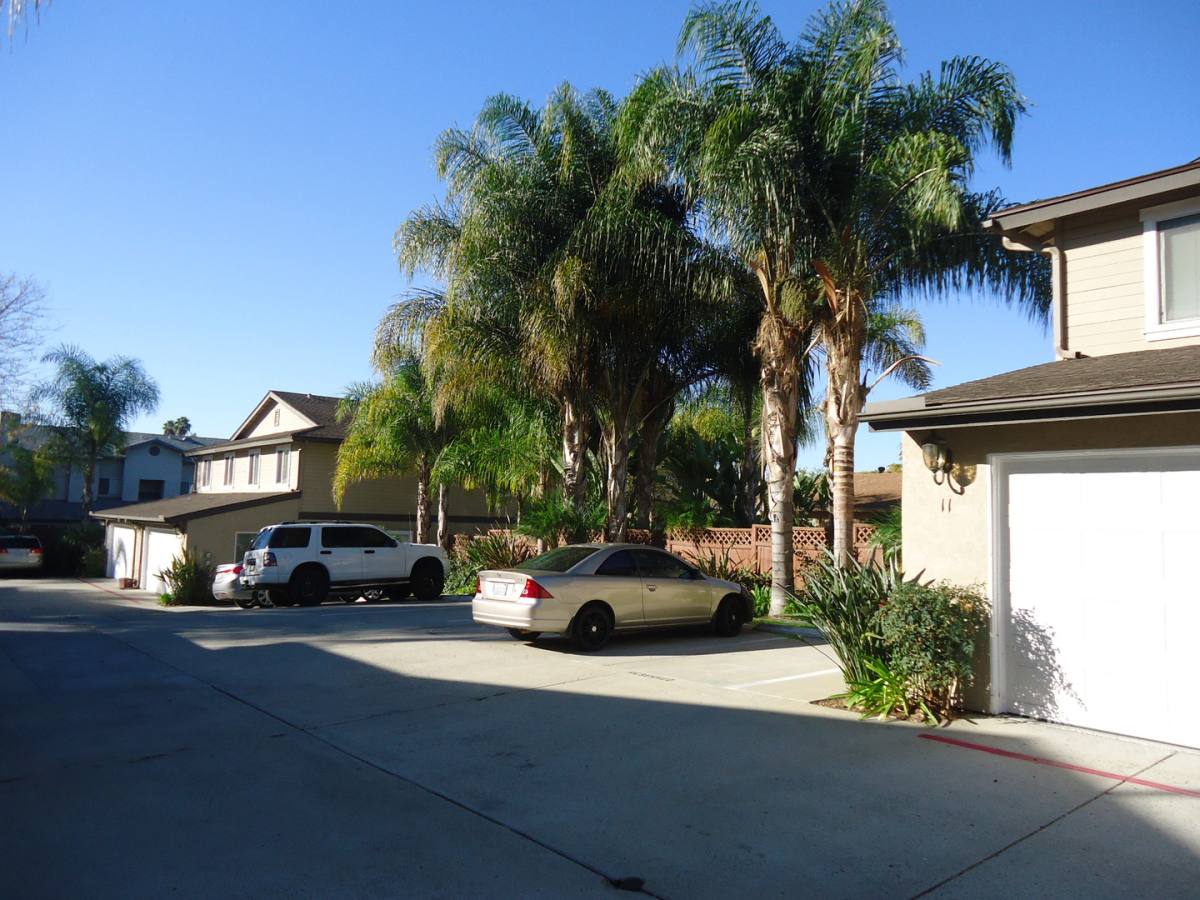 Townhouse for rent at 1133 Persimmon Ave, El Cajon, CA 92021