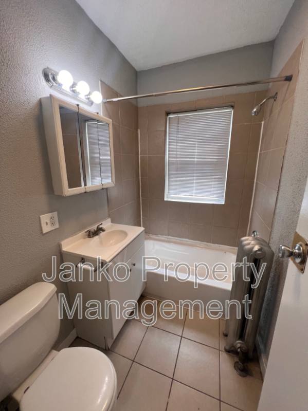 Apartment for rent at 9453 S Loomis St #307, Chicago, IL 60620