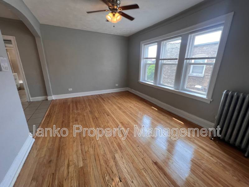 Apartment for rent at 9453 S Loomis St #307, Chicago, IL 60620