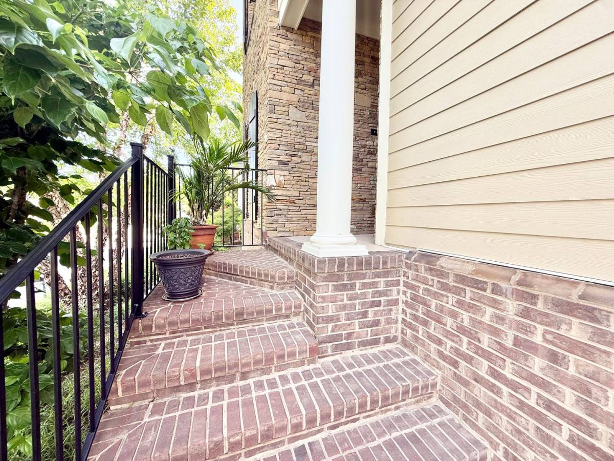 Townhouse for rent at 465 Chapel Grove Lane, Farragut, TN 37934