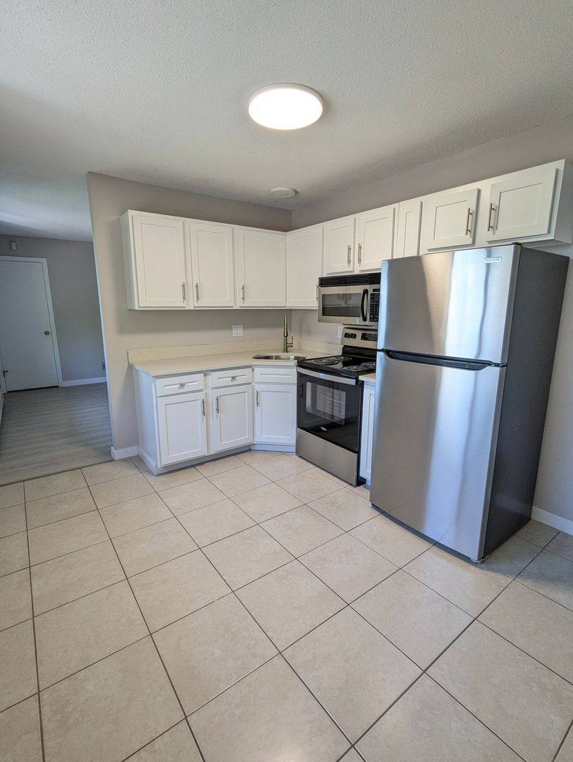 Apartment for rent at 86 76 Sherman Ave, Waterbury, CT 06705