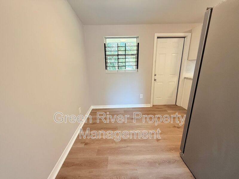 House for rent at 1033 Ake Lane, Jacksonville, FL 32218