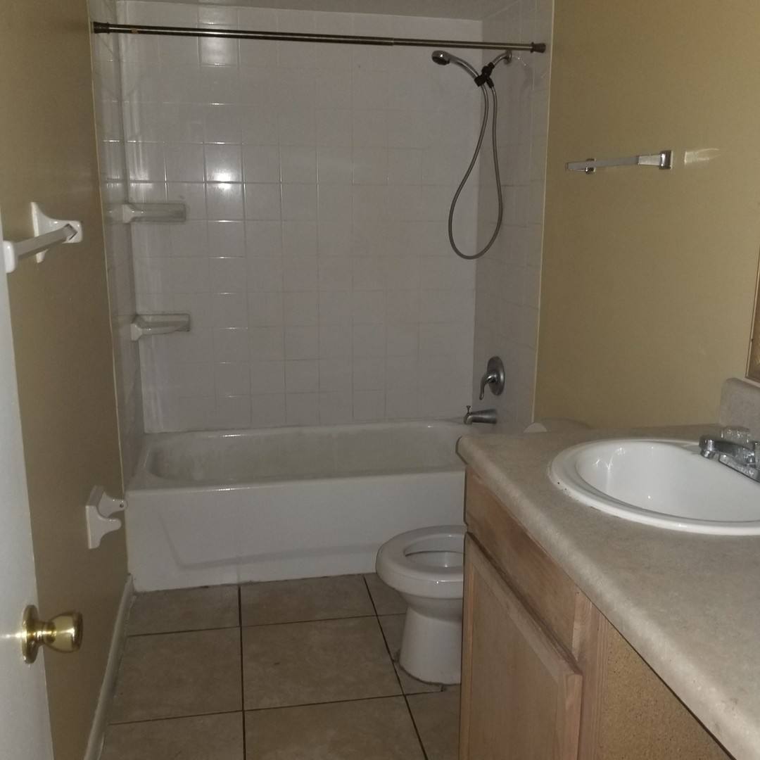Condo for rent at 921 W Oak Ridge Rd #C, Orlando, FL 32809