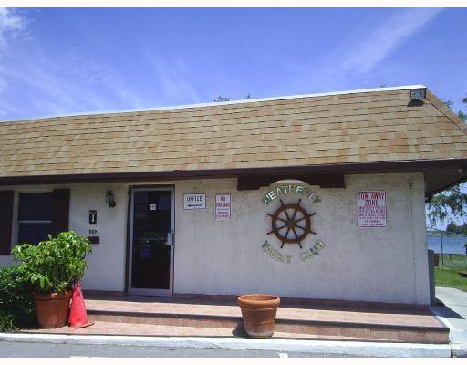 Condo for rent at 921 W Oak Ridge Rd #C, Orlando, FL 32809