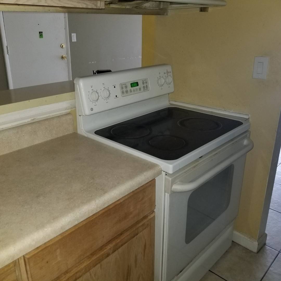Condo for rent at 921 W Oak Ridge Rd #C, Orlando, FL 32809