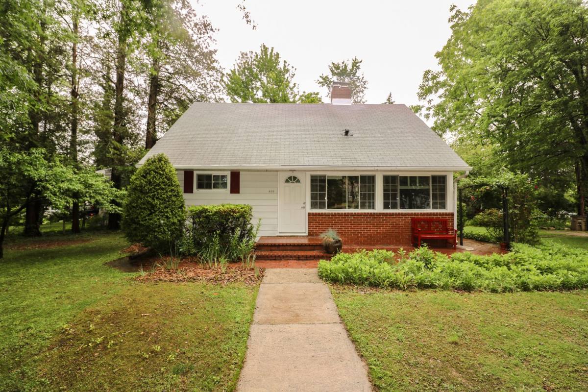 House for rent at 400 Dean Dr, Rockville, MD 20851
