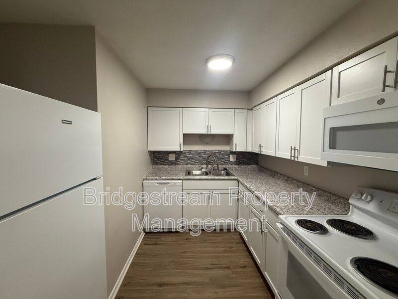 Apartment for rent at 85 N Gebhart Church Rd #G, Miamisburg, OH 45342
