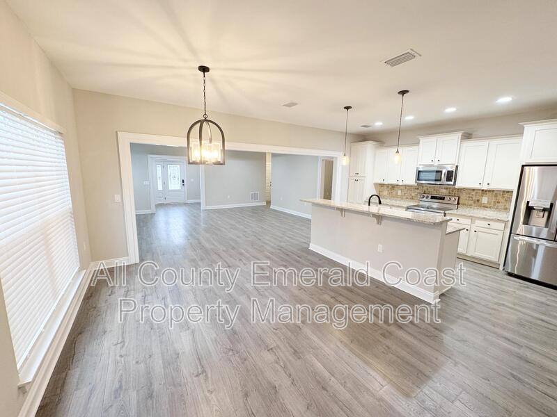 House for rent at 282 Magnolia St, Niceville, FL 32578