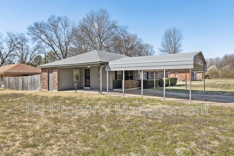 House for rent at 3505 Students St, Memphis, TN 38127