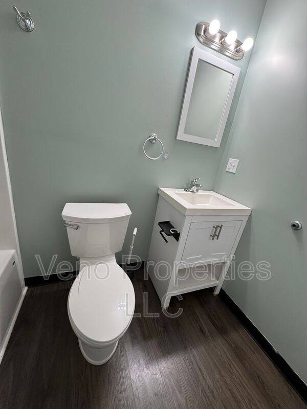 Apartment for rent at 219 Spring Ave #1, Troy, NY 12180