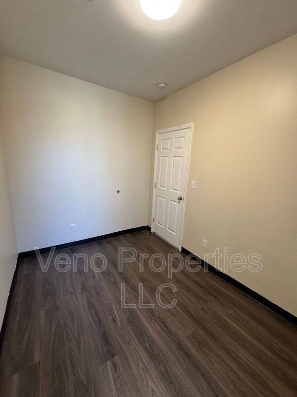 Apartment for rent at 219 Spring Ave #1, Troy, NY 12180
