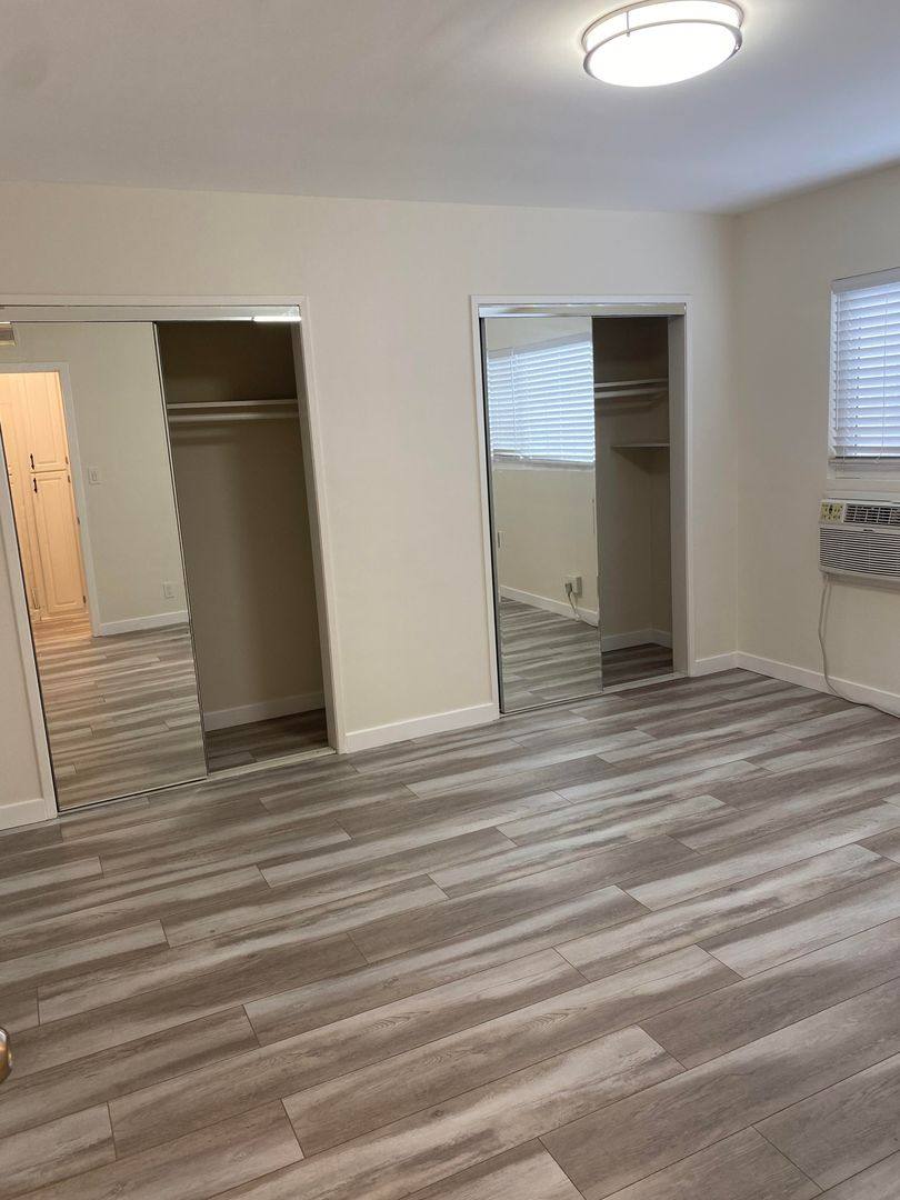 Apartment for rent at 813 Westmount Dr, West Hollywood, CA 90069