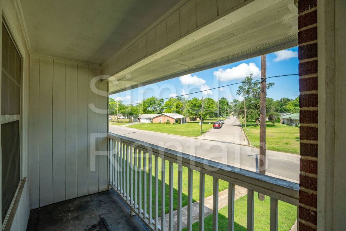 Apartment for rent at 1220 Texas St, Sulphur Springs, TX 75482