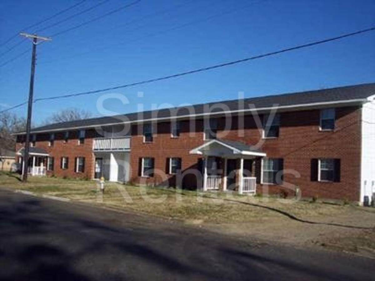 Apartment for rent at 1220 Texas St, Sulphur Springs, TX 75482