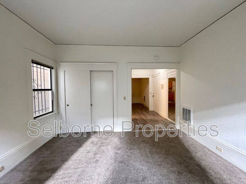 Apartment for rent at 359 Grand Ave #104, Oakland, CA 94610