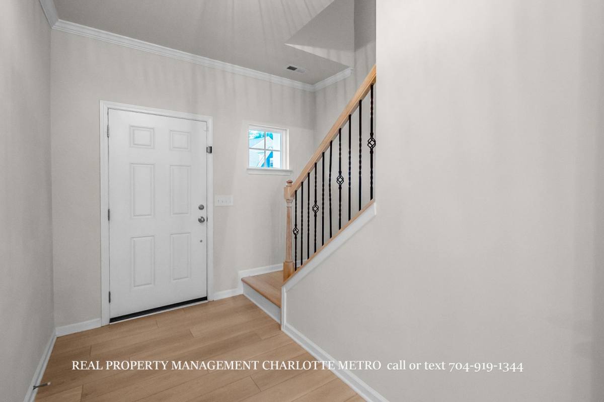 House for rent at 16030 Seagard Cove, Charlotte, NC 28278