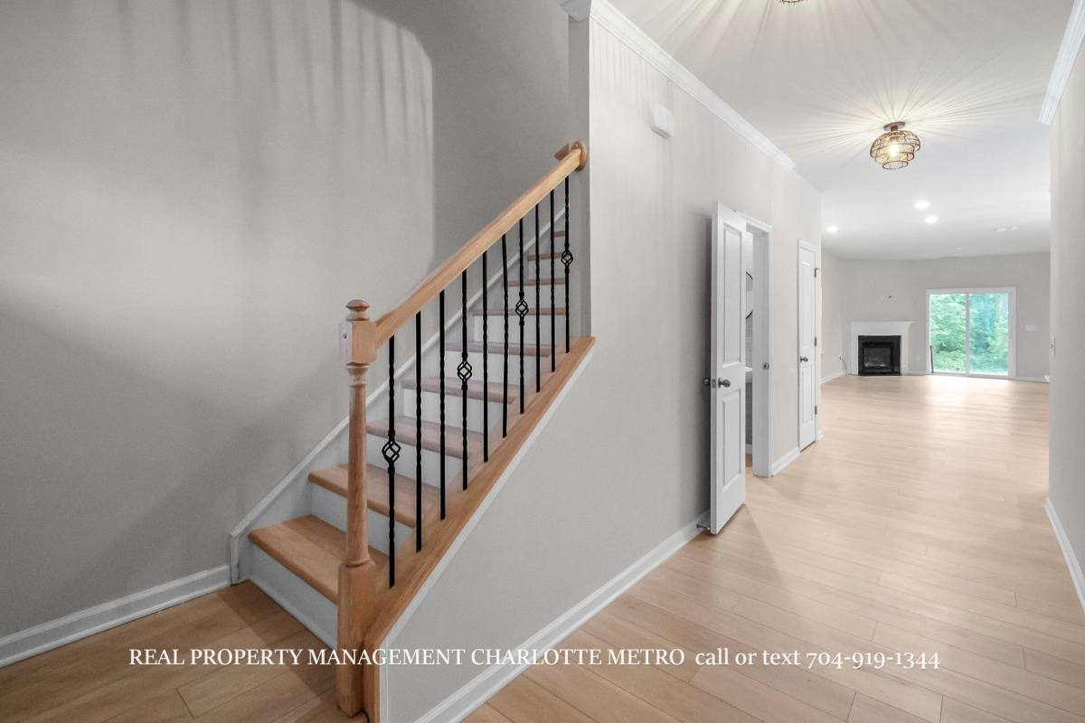 House for rent at 16030 Seagard Cove, Charlotte, NC 28278