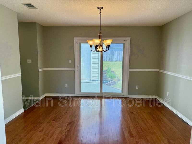House for rent at 2121 Pin High Dr, Pensacola, FL 32526