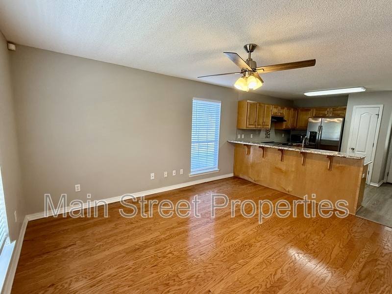 House for rent at 2121 Pin High Dr, Pensacola, FL 32526