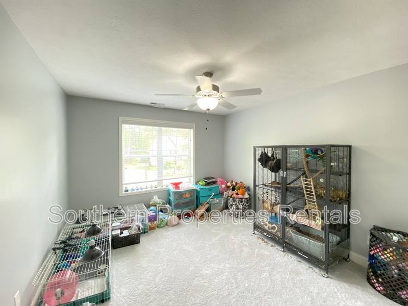 House for rent at 351 Maplewood Dr, Sanford, NC 27332