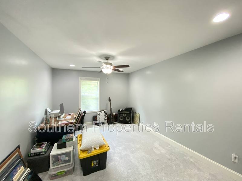 House for rent at 351 Maplewood Dr, Sanford, NC 27332