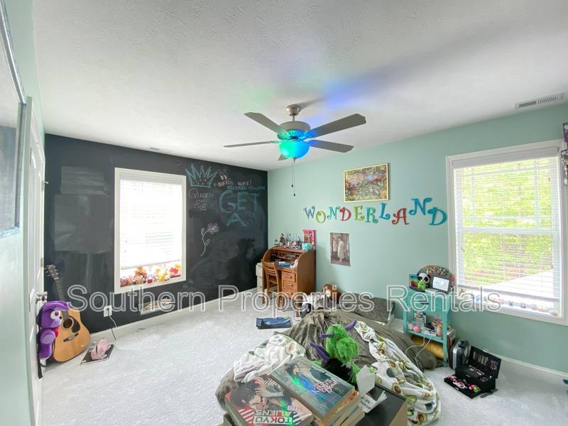 House for rent at 351 Maplewood Dr, Sanford, NC 27332
