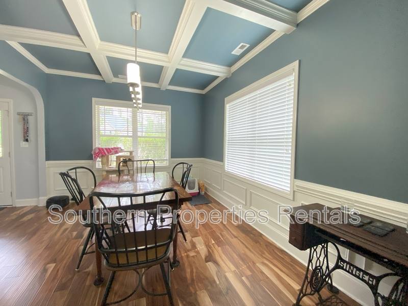 House for rent at 351 Maplewood Dr, Sanford, NC 27332