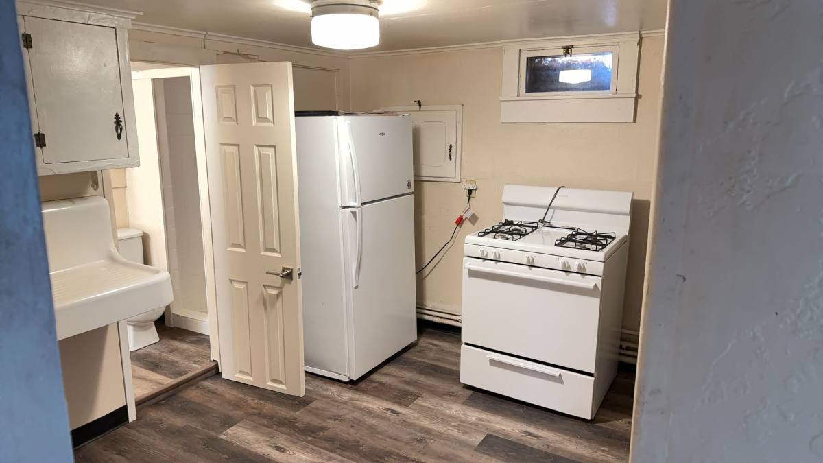 Apartment for rent at 206, 206 1 2 & 208 Pilot Knob Ave, Manitou Springs, CO 80829