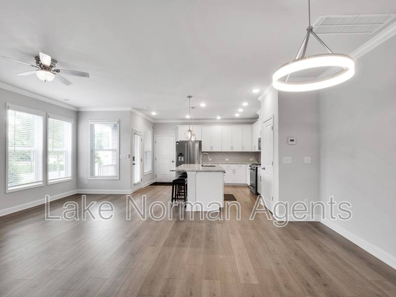 Townhouse for rent at 1034 Lyndon Station Dr, Pineville, NC 28134