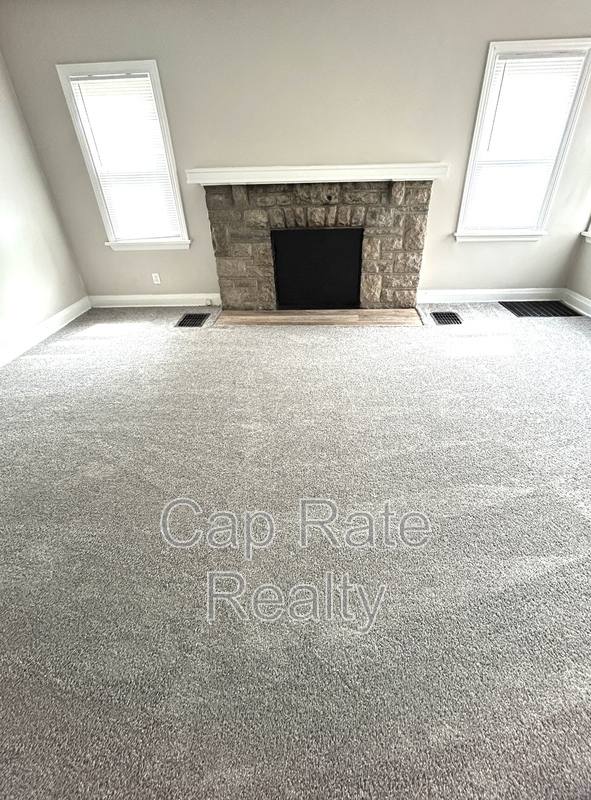 House for rent at 1366 Duxberry Ave, Columbus, OH 43211