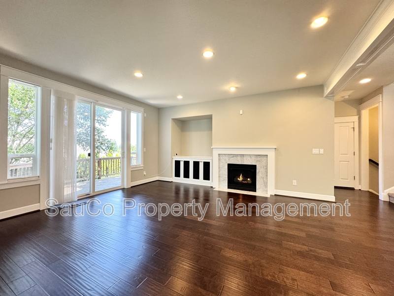 House for rent at 13257 SW Maplecrest Court, Portland, OR 97223