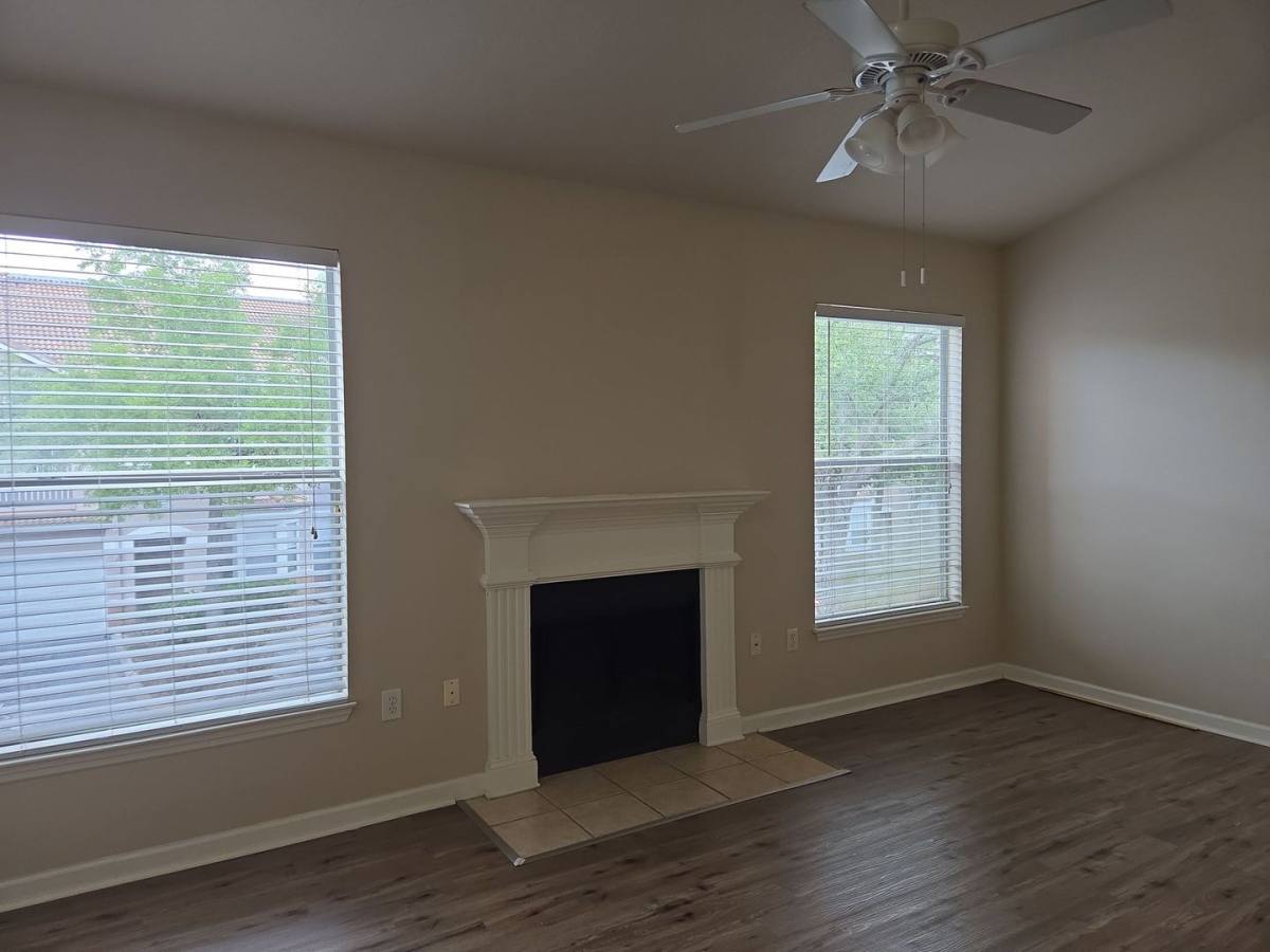 Apartment for rent at 10526 Villa Creek Dr, Tampa, FL 33647