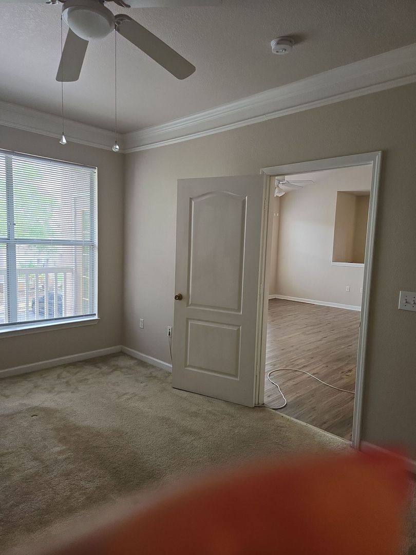 Apartment for rent at 10526 Villa Creek Dr, Tampa, FL 33647