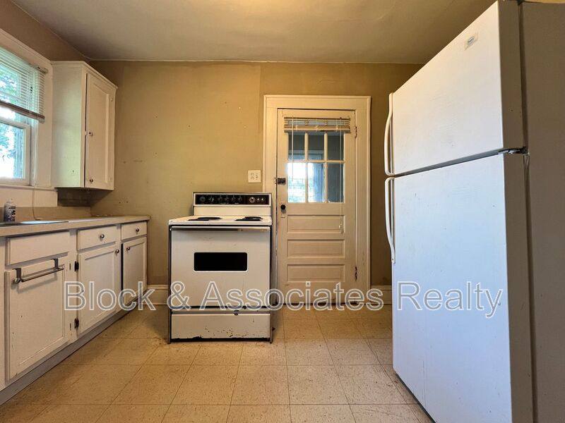 House for rent at 120 S Poplar St, Winston Salem, NC 27101
