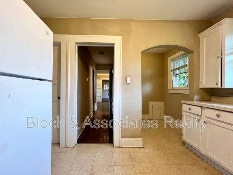 House for rent at 120 S Poplar St, Winston Salem, NC 27101