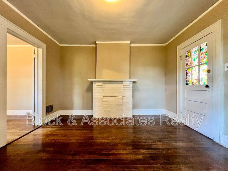 House for rent at 120 S Poplar St, Winston Salem, NC 27101