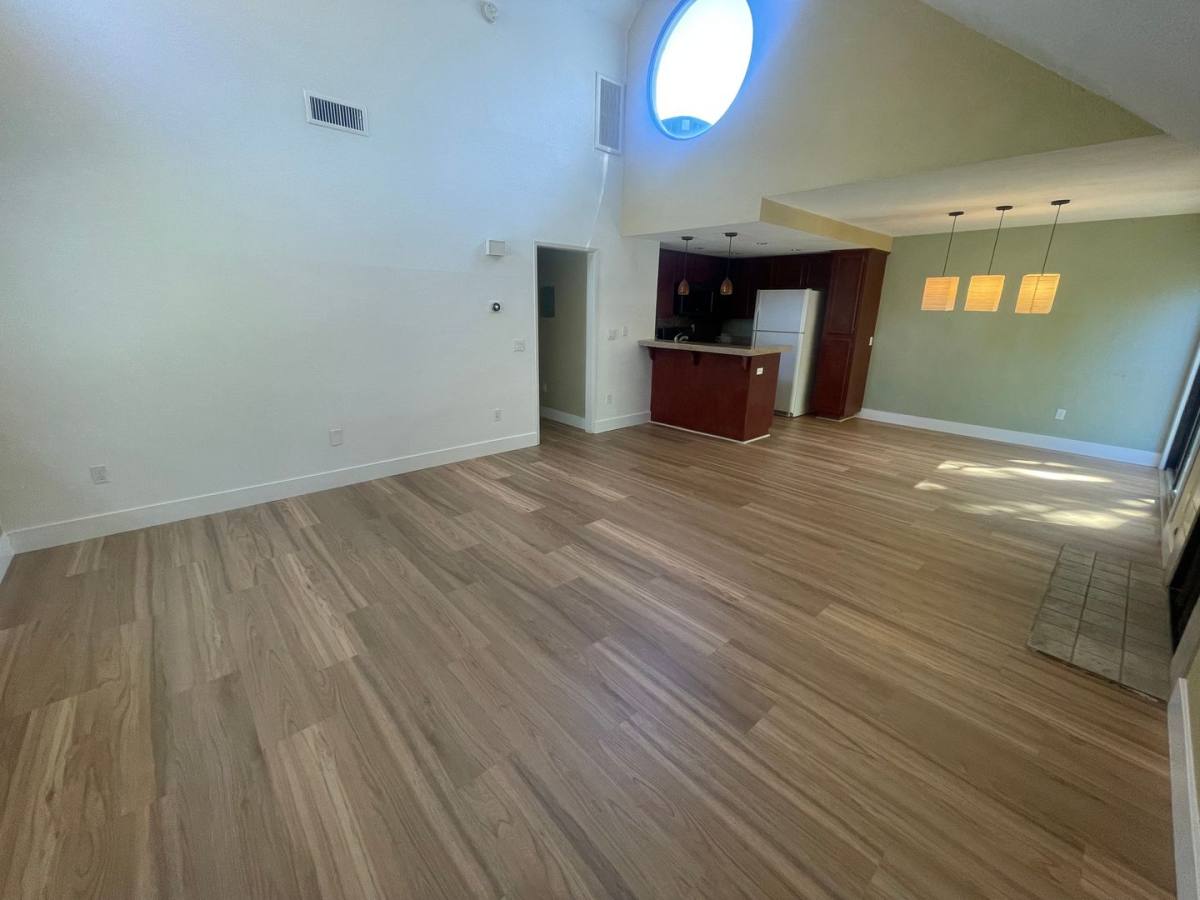Apartment for rent at 325 N Melrose Dr #H, Vista, CA 92083