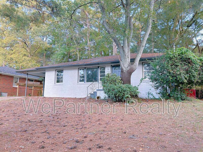 House for rent at 2744 Fairlane Dr SE, Atlanta, GA 30354