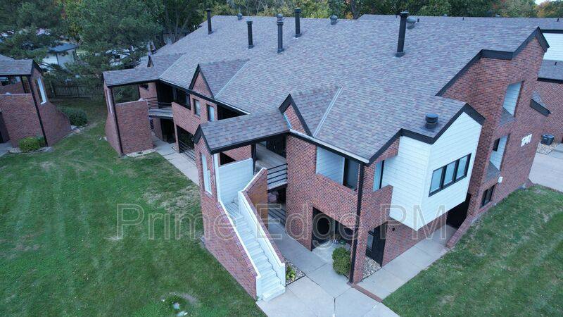 1741 Ridgehaven Court #5, Lincoln, NE 68505