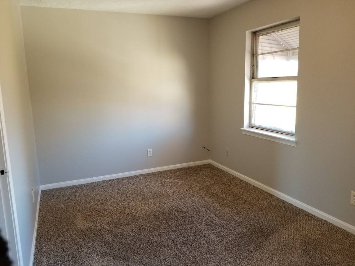 Townhouse for rent at 6918 Holly Lake Dr, Louisville, KY 40291