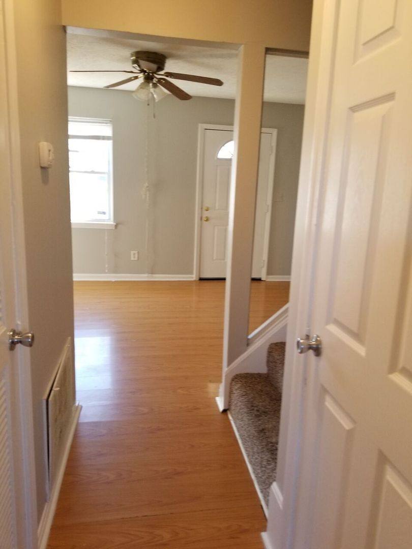 Townhouse for rent at 6918 Holly Lake Dr, Louisville, KY 40291