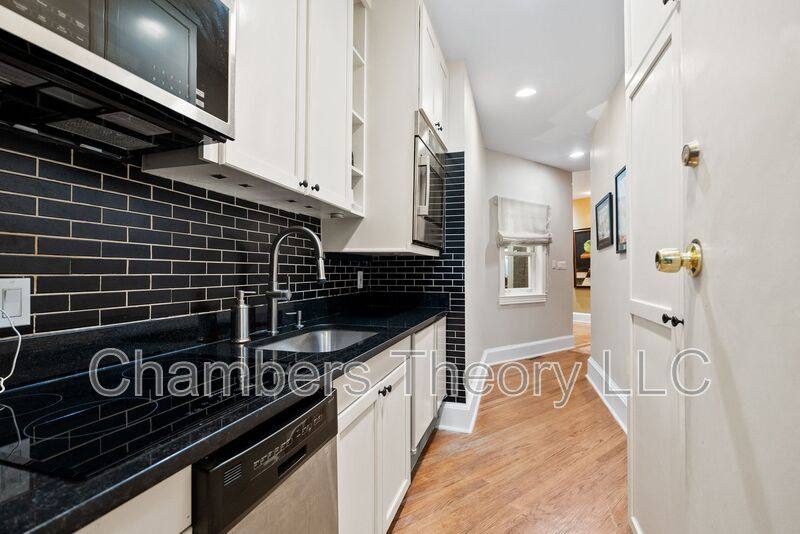 Townhouse for rent at 2131 S St NW #806, Washington, DC 20008