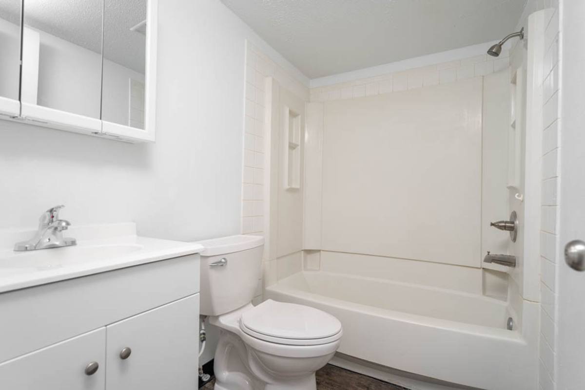 Apartment for rent at 3320 W 4th St, Waterloo, IA 50701