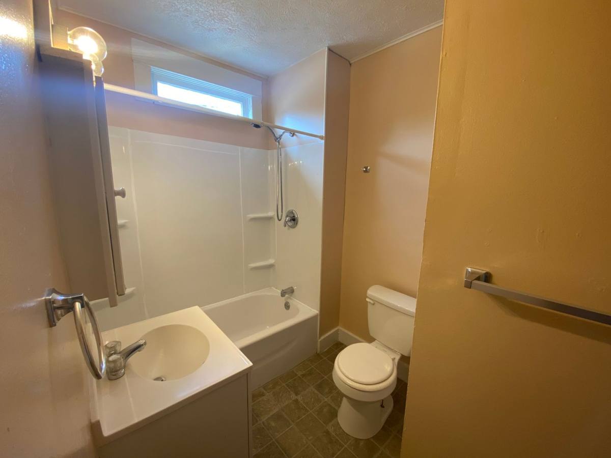 Apartment for rent at 719 W Jefferson, Bloomington, IL 61701