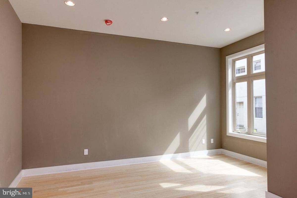 House for rent at 1223 E Oxford St, Philadelphia, PA 19125