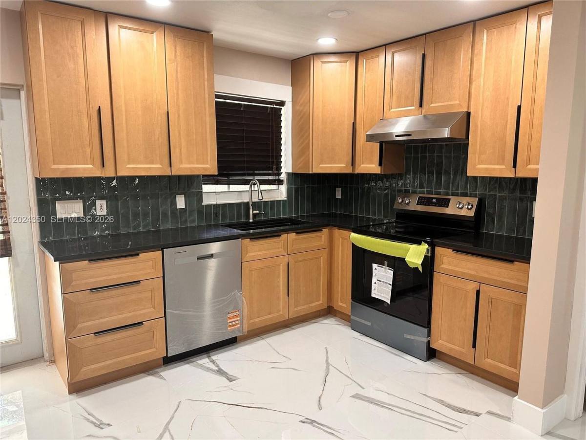 House for rent at 3614 Everglades Rd, Palm Beach Gardens, FL 33410